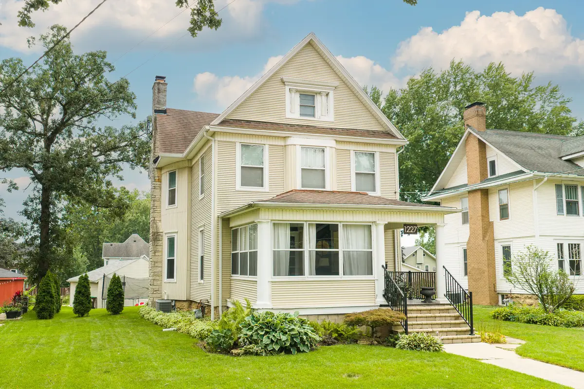 1227 W Stephenson Street, Freeport, IL 61032 - #1