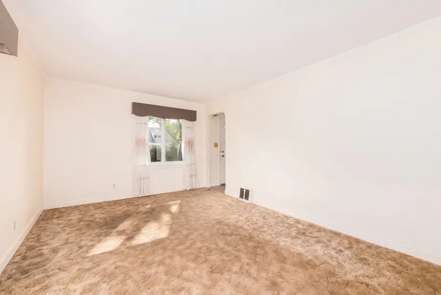 3354 N Paris Avenue, Chicago, IL 60634 - #3