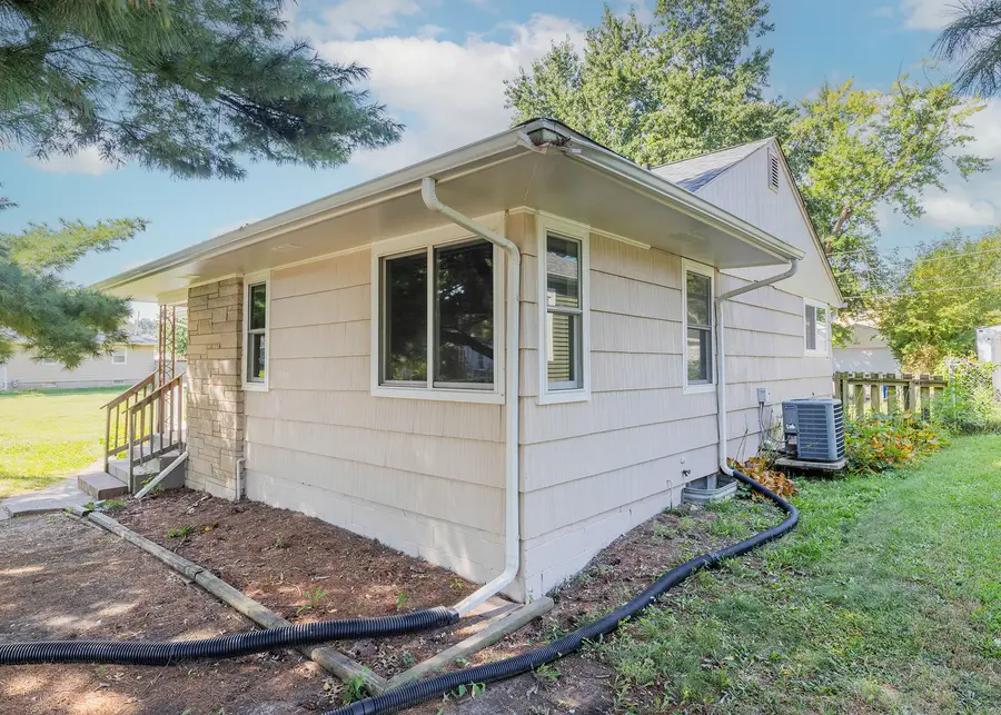 2408 Madison Street, Davenport, IA 52804 - #3