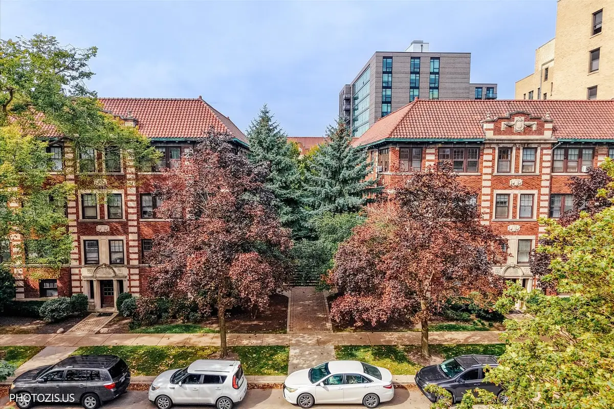 846 Hinman Avenue #2, Evanston, IL 60202 - #1