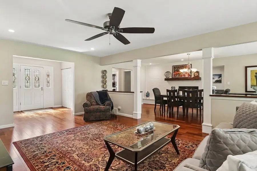 1012 W Mallard Drive, Palatine, IL 60067 - #3