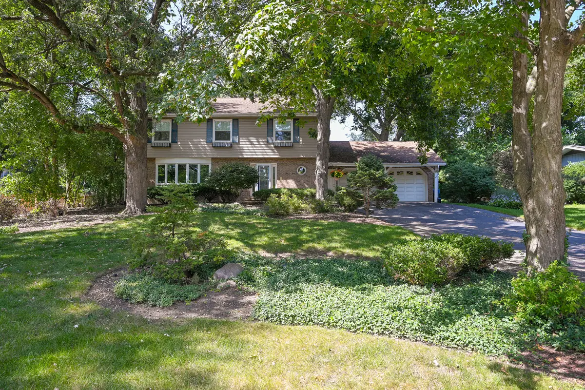 26W530 Prairie Avenue, Winfield, IL 60190 - #1