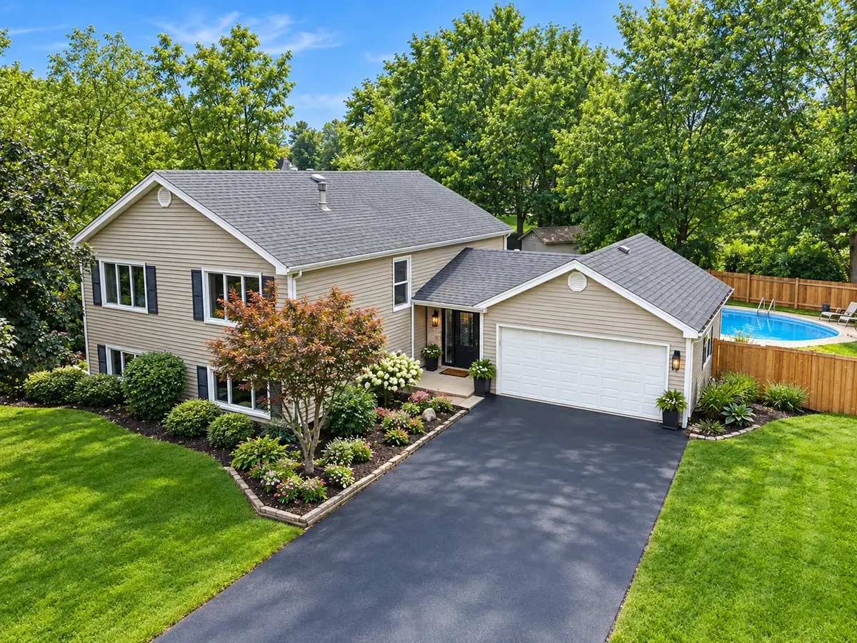 805 Indigo Court, Lake Zurich, IL 60047 - #1
