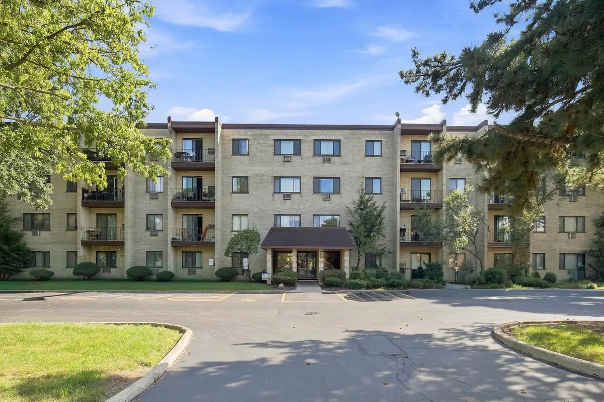 7231 Wolf Road #208, Indian Head Park, IL 60525 - #1