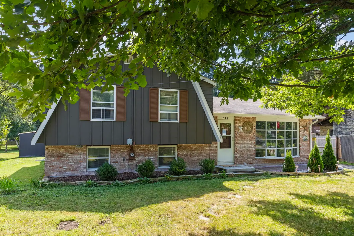 738 Church Street, Batavia, IL 60510 - #1