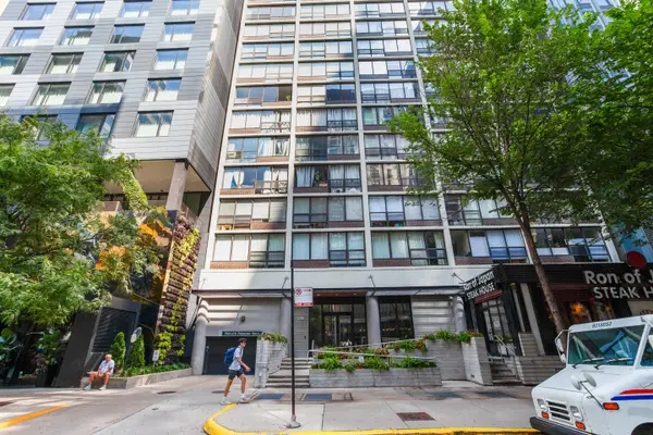 230 E Ontario Street #1304, Chicago, IL 60611