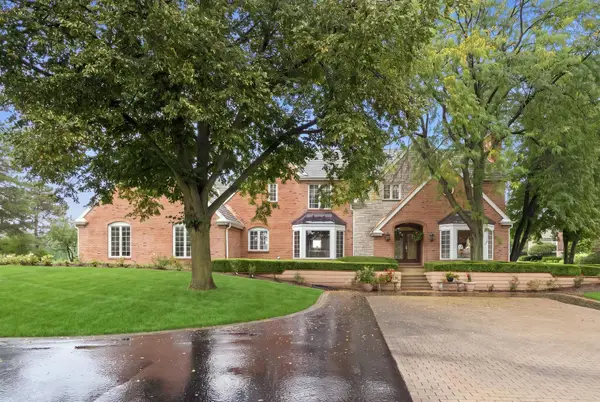 4 S Wynstone Drive, North Barrington, IL 60010