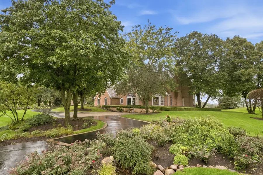 4 S Wynstone Drive, North Barrington, IL 60010 - #2
