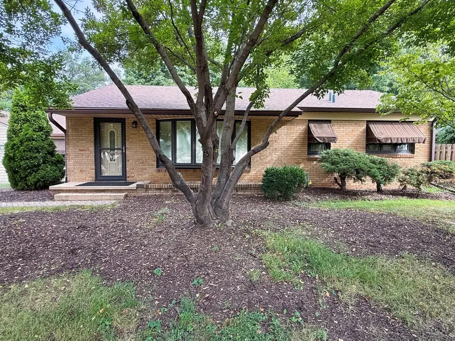 2905 31st Avenue, Rock Island, IL 61201 - #2