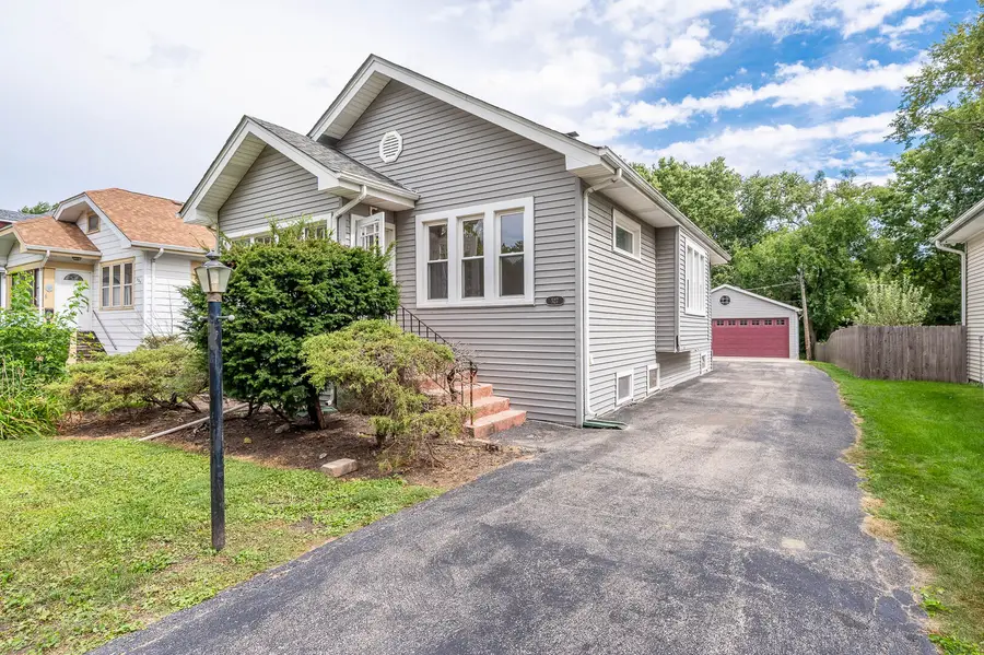 527 S Summit Avenue, Villa Park, IL 60181 - #2
