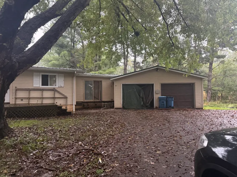 1010 Longmoor Avenue, Savanna, IL 61074 - #2