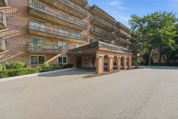 512 Redondo Drive #509, Downers Grove, IL 60516