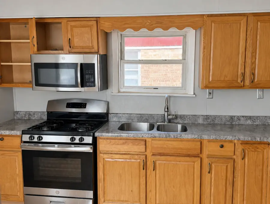 38 S Rebecca Street, Glenwood, IL 60425 - #2