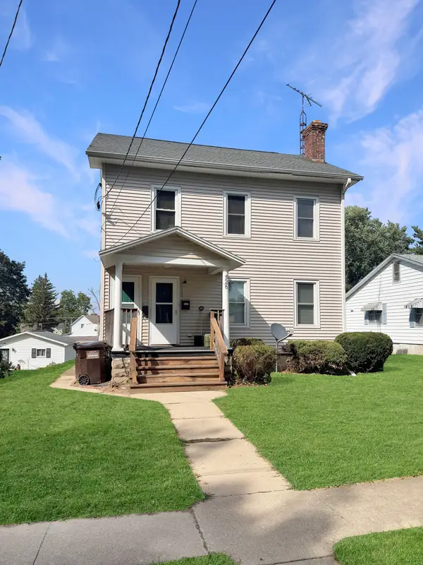 526 E Jefferson Street, Freeport, IL 61032