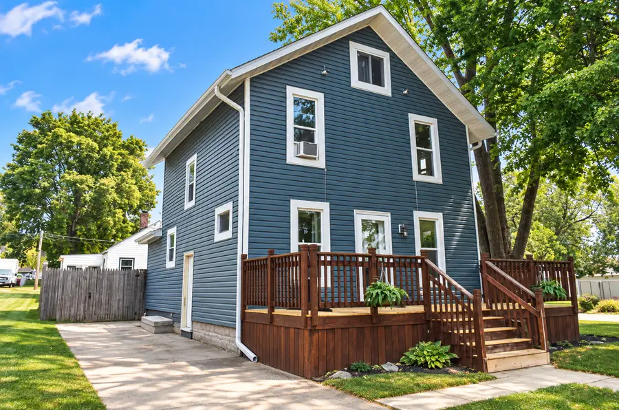 602 14th Avenue, Sterling, IL 61081 - #2