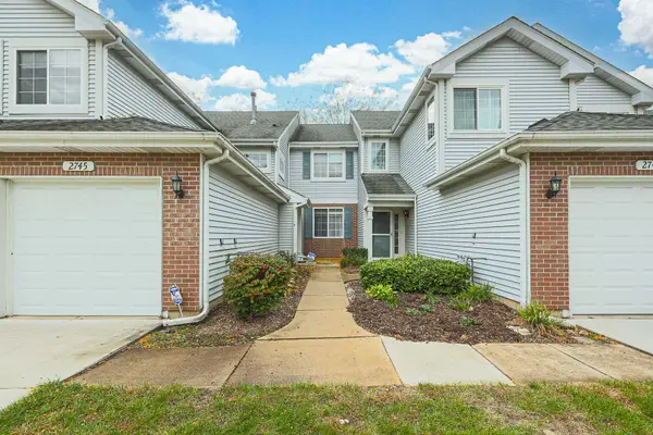 2745 Odlum Drive, Schaumburg, IL 60194