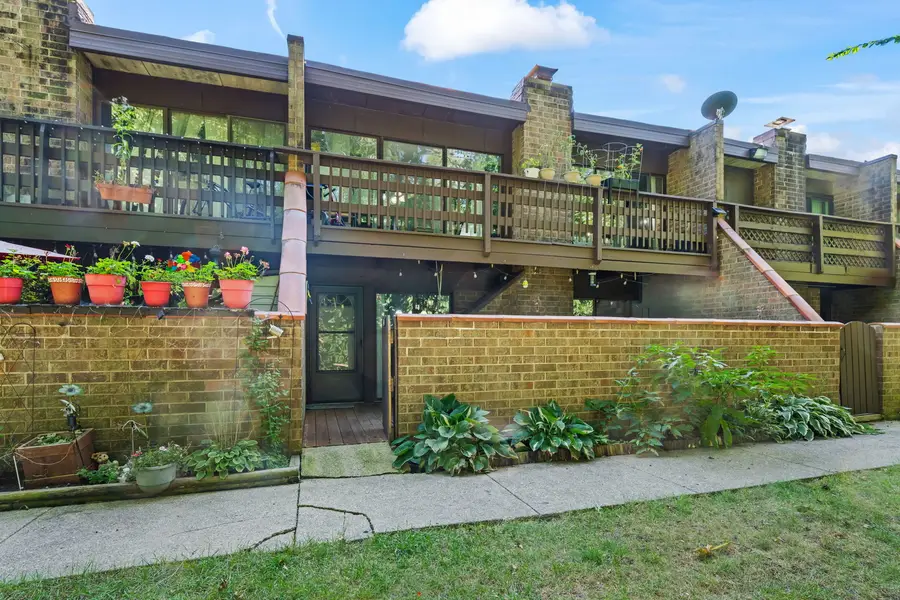 607 Kenneth Circle, Elgin, IL 60120 - #2