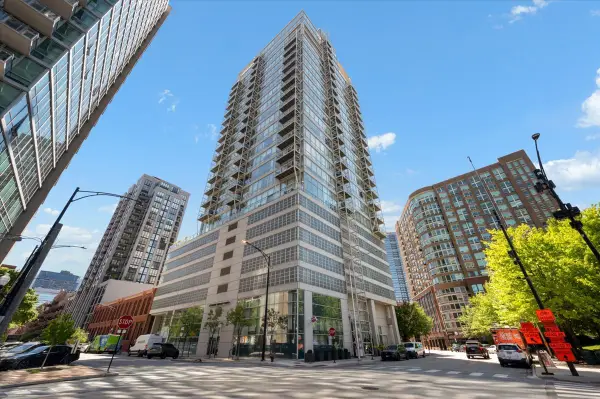 653 N Kingsbury Street #1103, Chicago, IL 60654