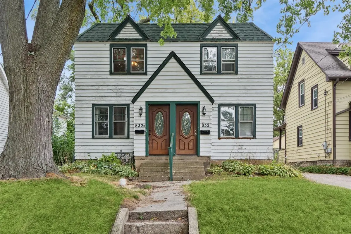 832 N 11th Street, Dekalb, IL 60115 - #1