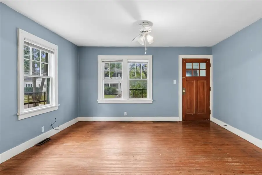 832 N 11th Street, Dekalb, IL 60115 - #2