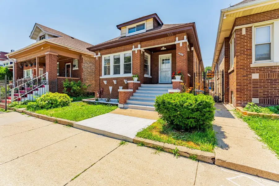 6106 S California Avenue, Chicago, IL 60629 - #3