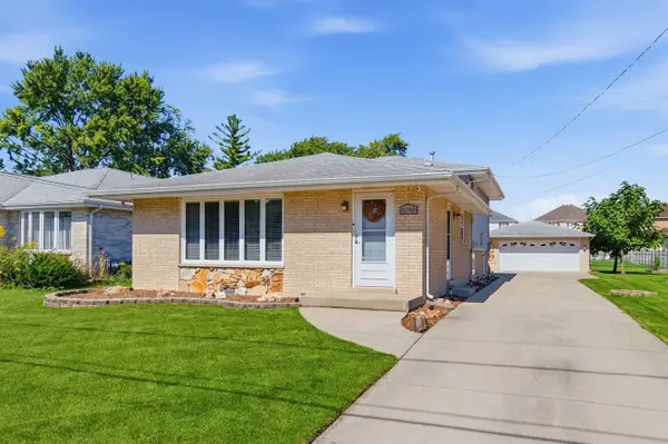 6740 W 92nd Street, Oak Lawn, IL 60453
