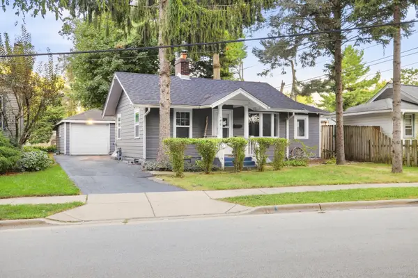 1401 Sherwood Avenue, Elgin, IL 60120