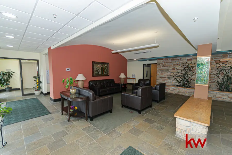 9355 Irving Park Road #421, Schiller Park, IL 60176 - #3