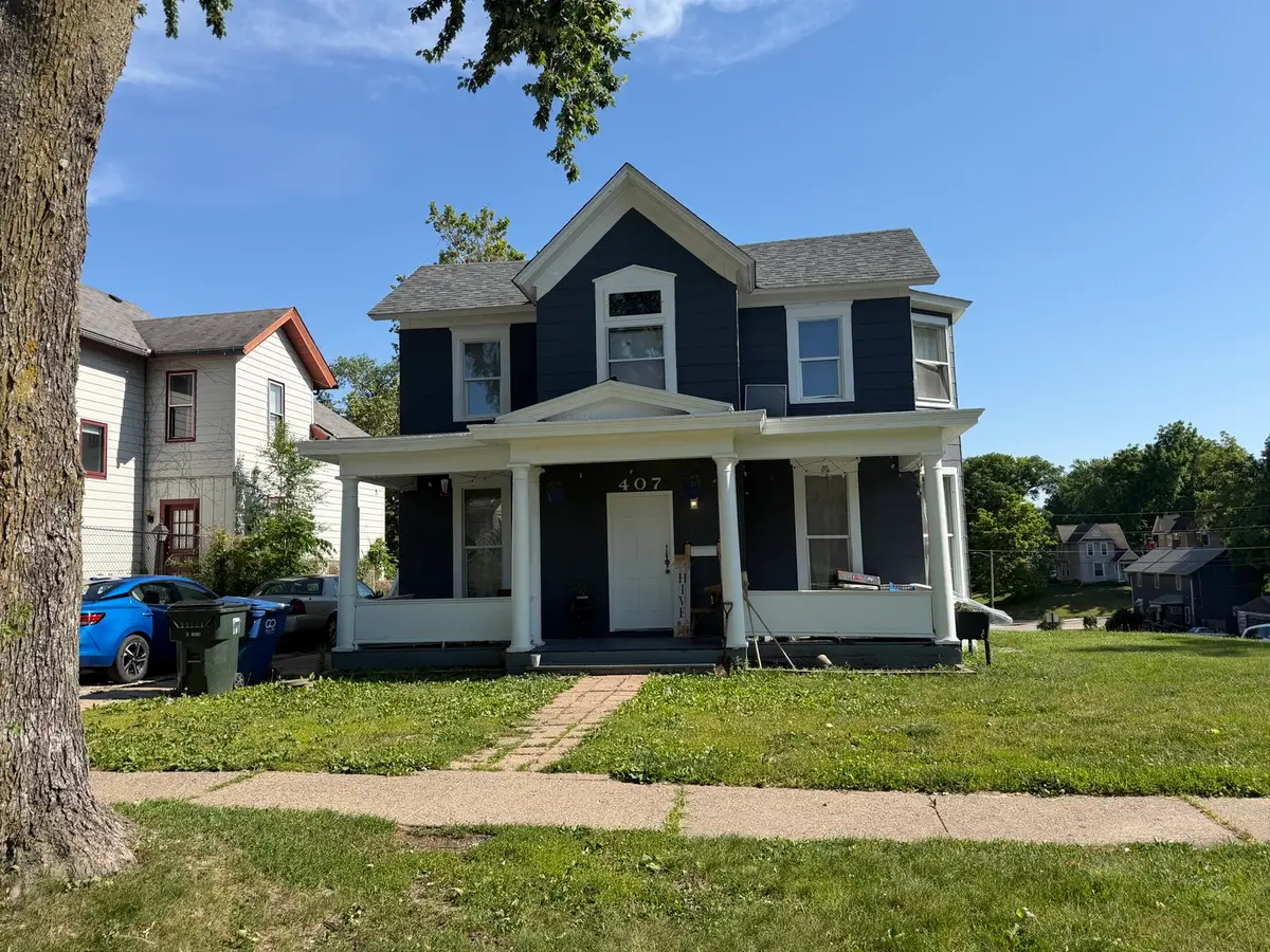 407 E 14th Street, Davenport, IA 52803 - #1