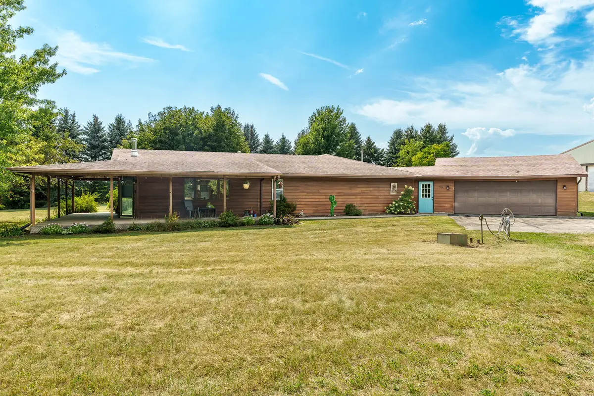 608 N 2nd Street, Holcomb, IL 61043 - #1