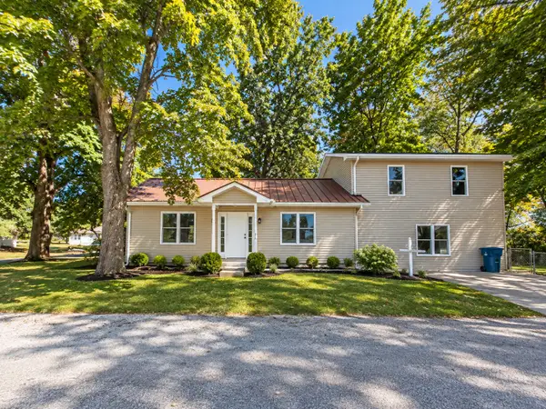 209 S Stotlar Street, Benton, IL 62812