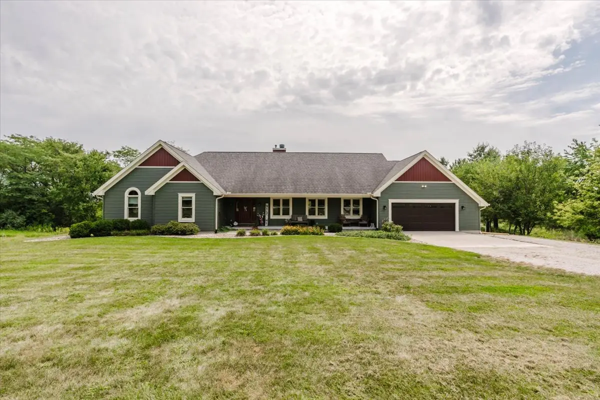 1927 County Road 500 Road N, Secor, IL 61771 - #1
