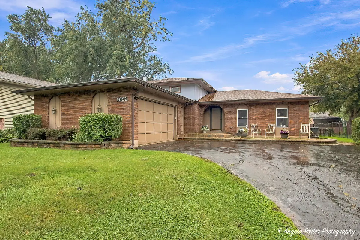 1823 Hazelwood Drive, Lindenhurst, IL 60046 - #1