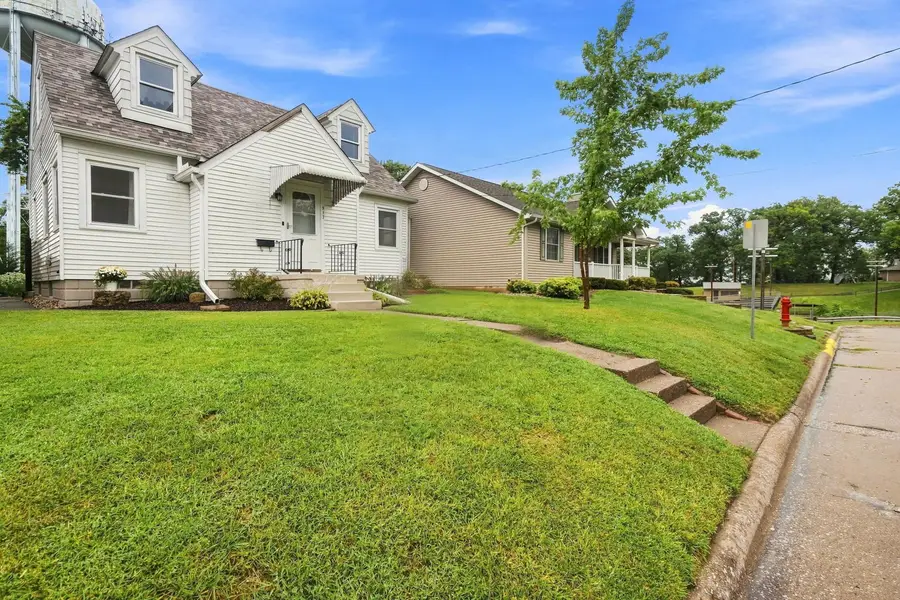 913 3rd Avenue, Silvis, IL 61282 - #2