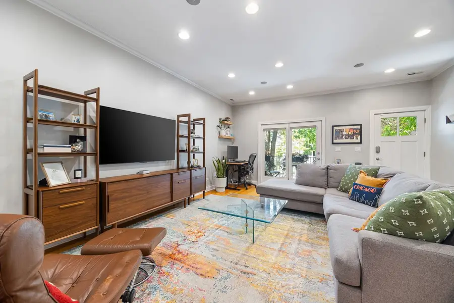 2441 N Fairfield Avenue #1, Chicago, IL 60647 - #3