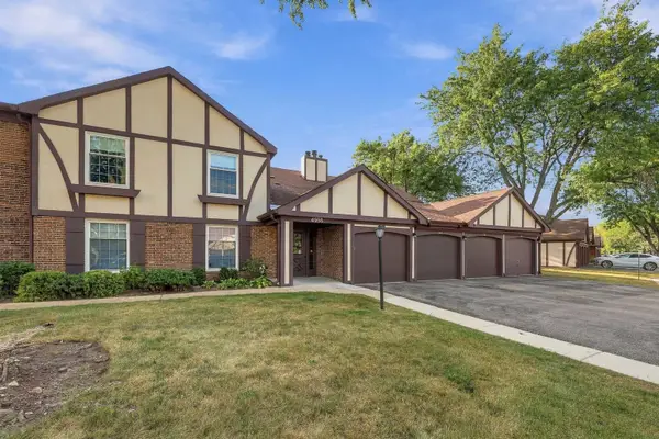 4955 Kimball Hill Drive #C2, Rolling Meadows, IL 60008
