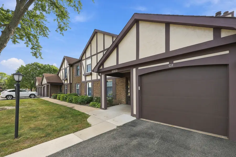 4955 Kimball Hill Drive #C2, Rolling Meadows, IL 60008 - #2