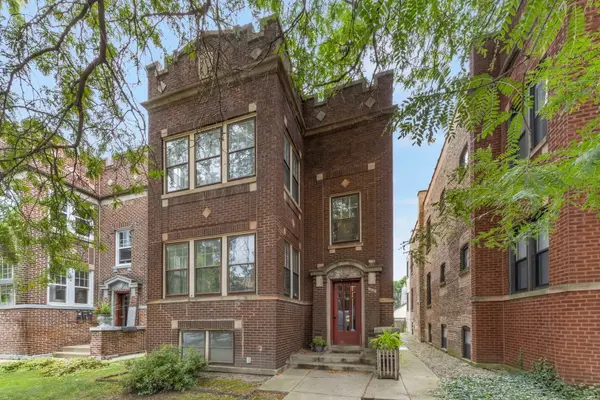 5353 N Spaulding Avenue, Chicago, IL 60625