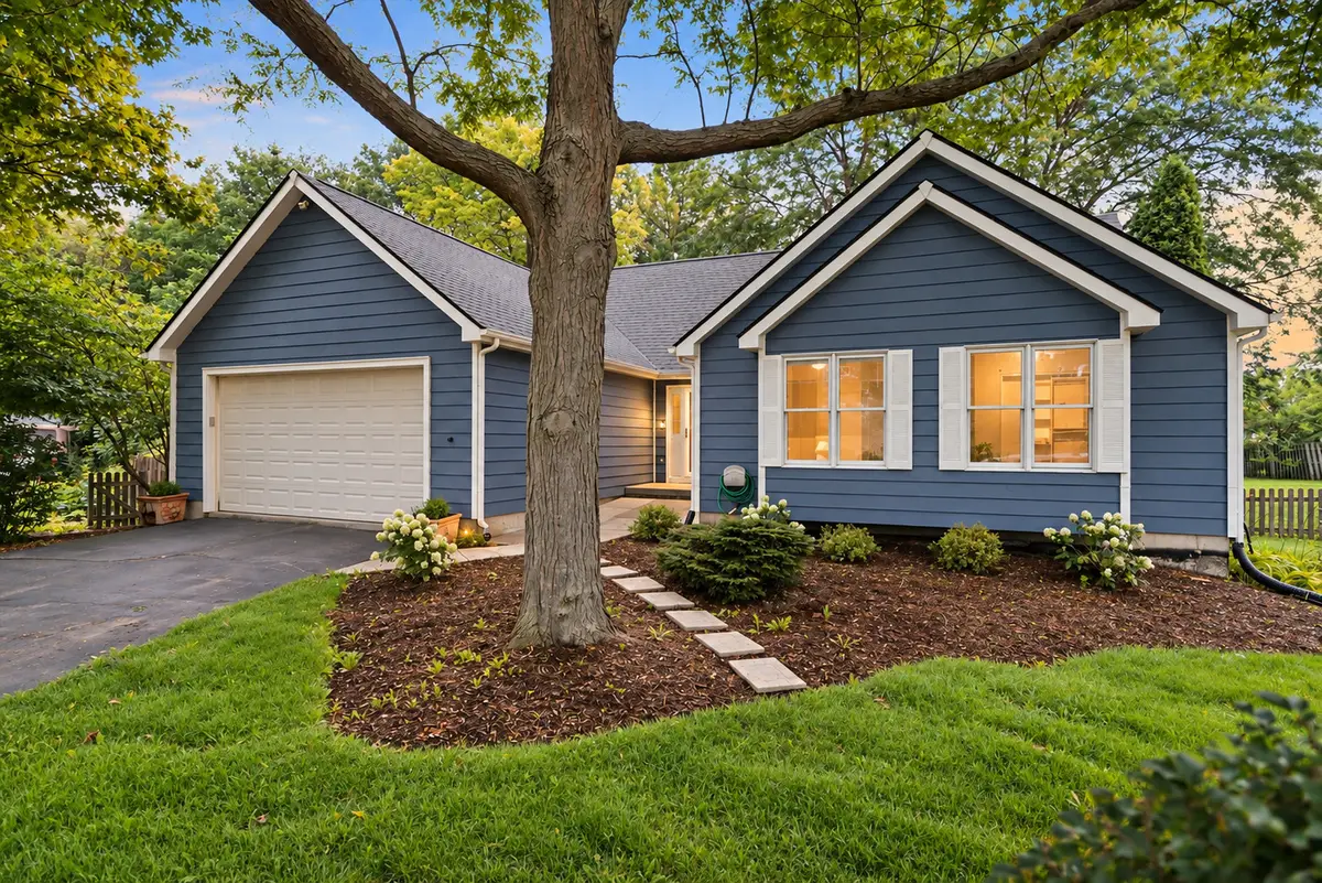 929 Alton Court, Winthrop Harbor, IL 60096 - #1