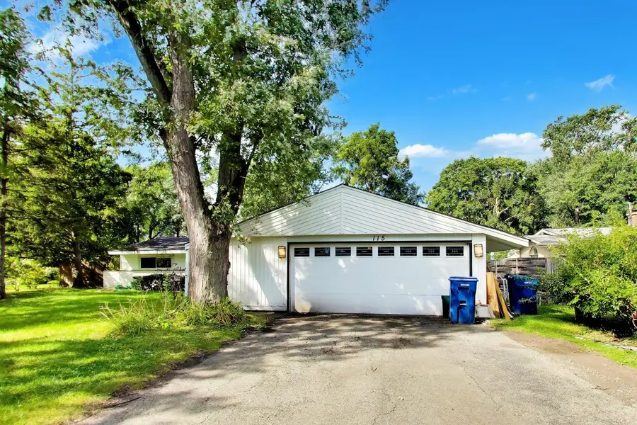 115 Lockerbie Lane, Wilmette, IL 60091 - #2