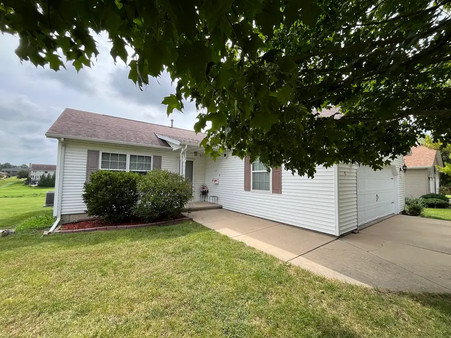 517 E Division Street, Kewanee, IL 61443 - #2