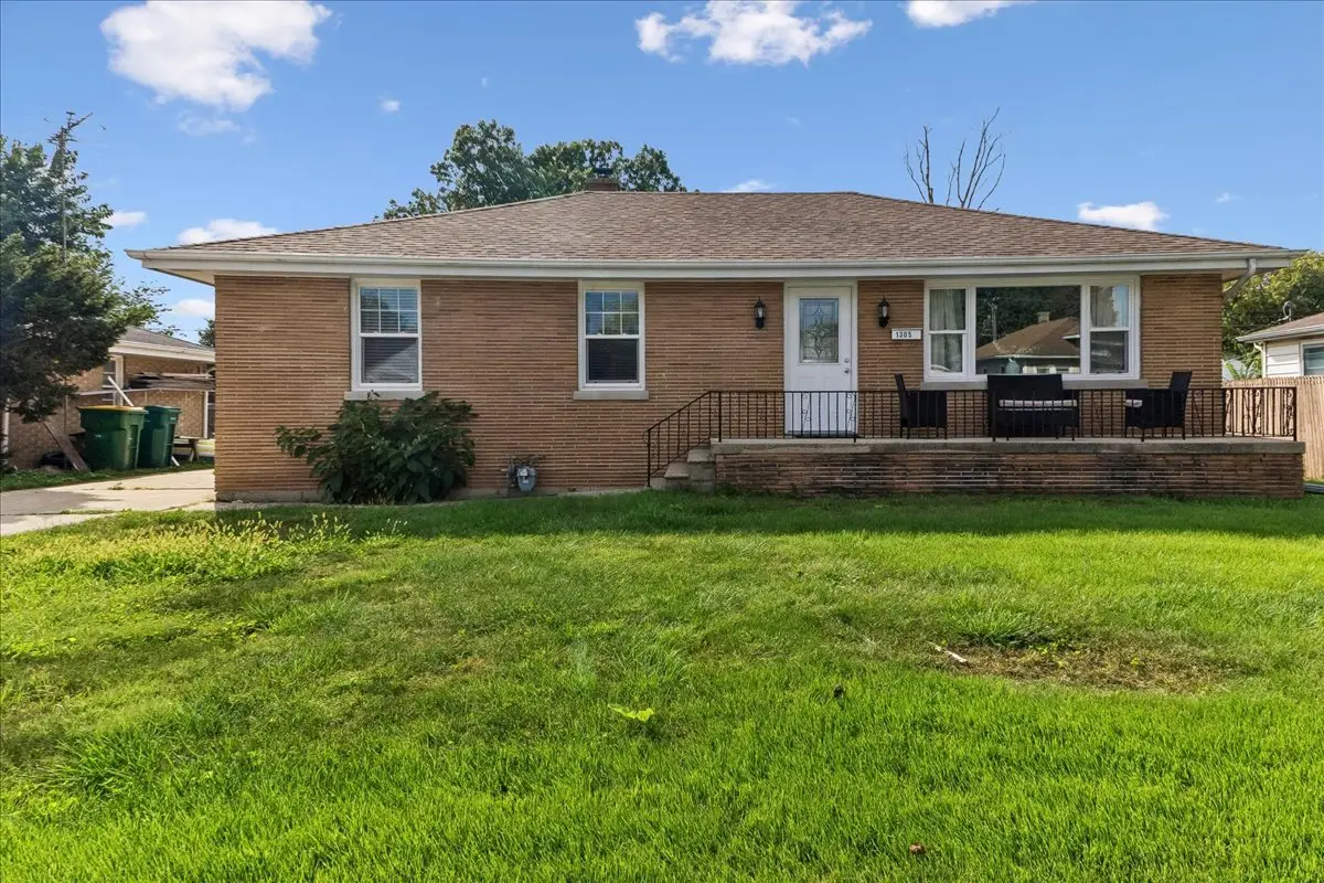 1305 N Prairie Avenue, Joliet, IL 60435 - #1