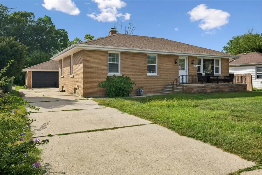 1305 N Prairie Avenue, Joliet, IL 60435 - #2