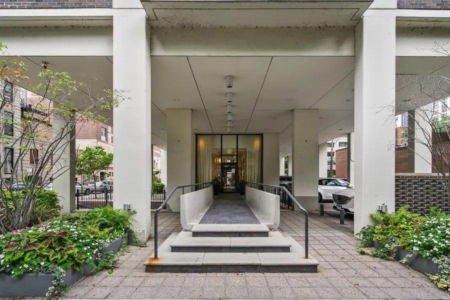 1400 N State Parkway #10D, Chicago, IL 60610 - #2