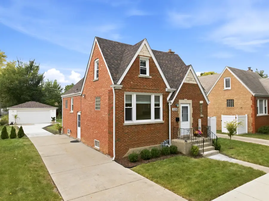 3226 Grand Boulevard, Brookfield, IL 60513 - #2