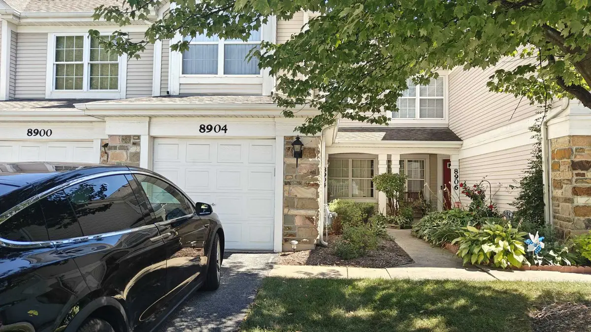 8904 W Heathwood Circle #8904, Niles, IL 60714 - #1