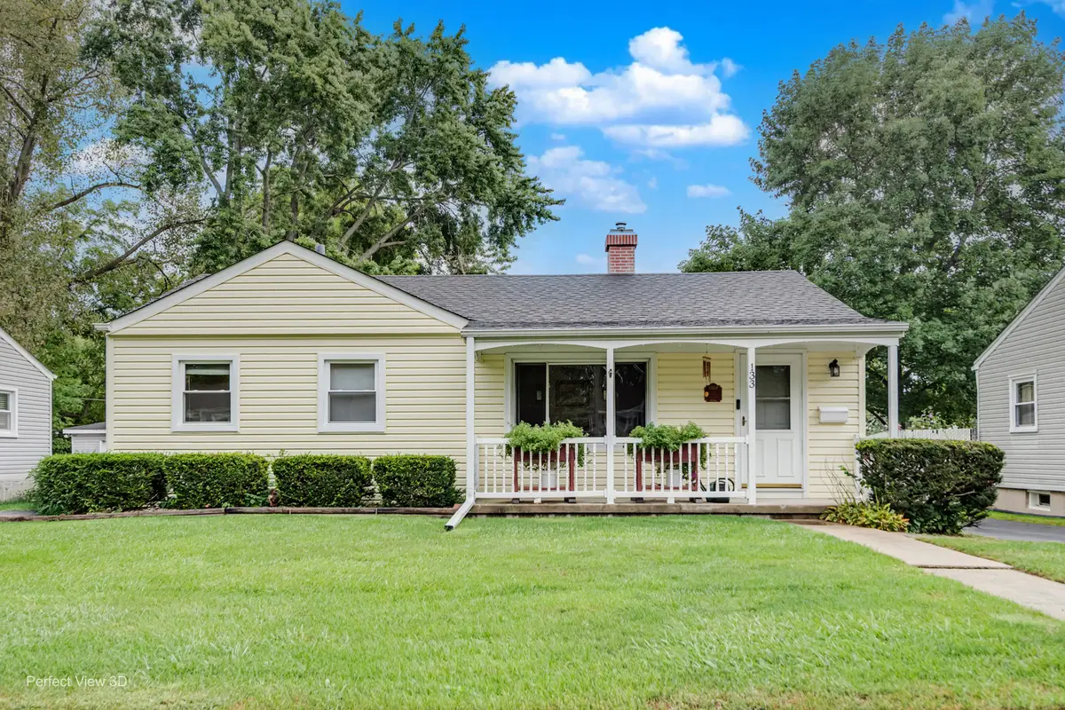 133 N Ridgemoor Avenue, Mundelein, IL 60060 - #1