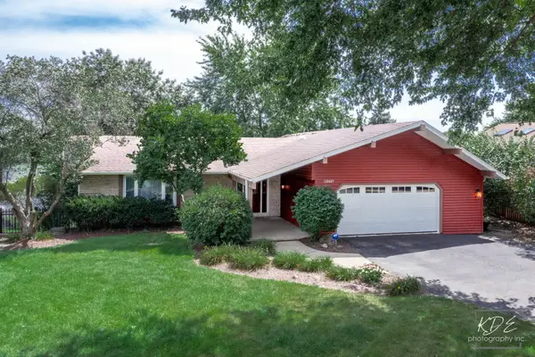 13607 S Lake Drive, Plainfield, IL 60544