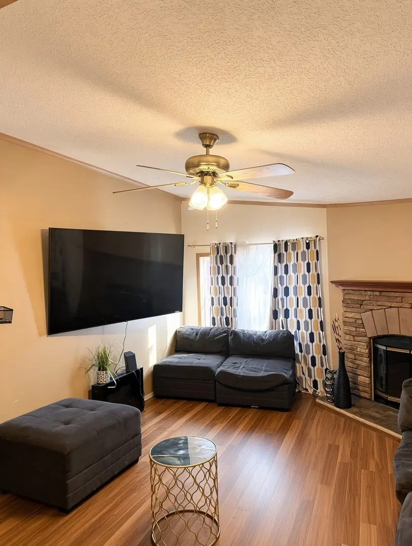 103 Charabanc Lane, Wheeling, IL 60090 - #2