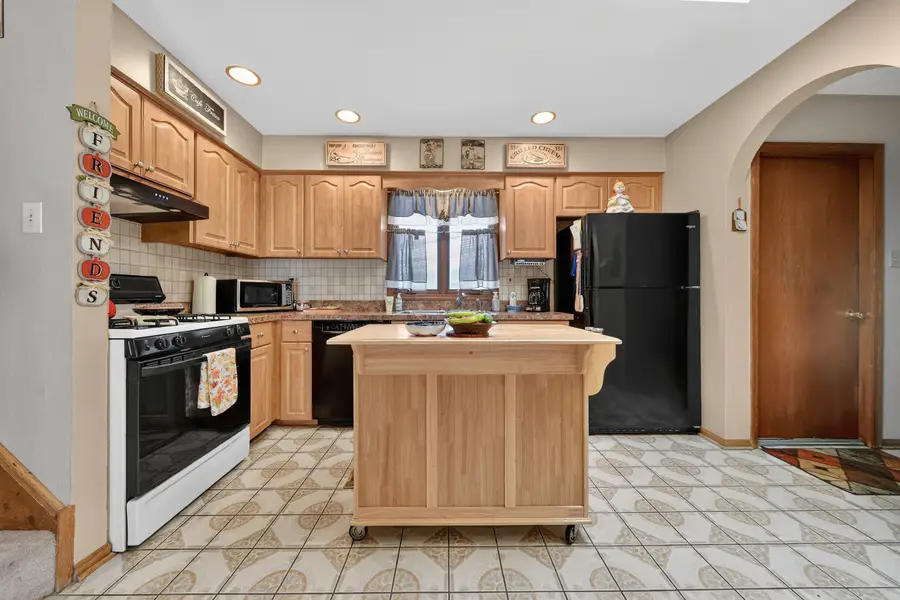 9708 S 81st Avenue, Palos Hills, IL 60465 - #3